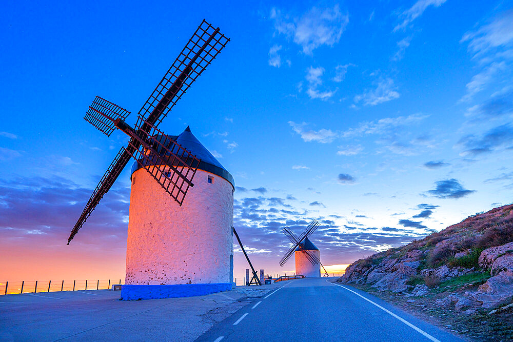 Windmills, Consuegra, Toledo, Castilla-La Mancha, Spain, Europe