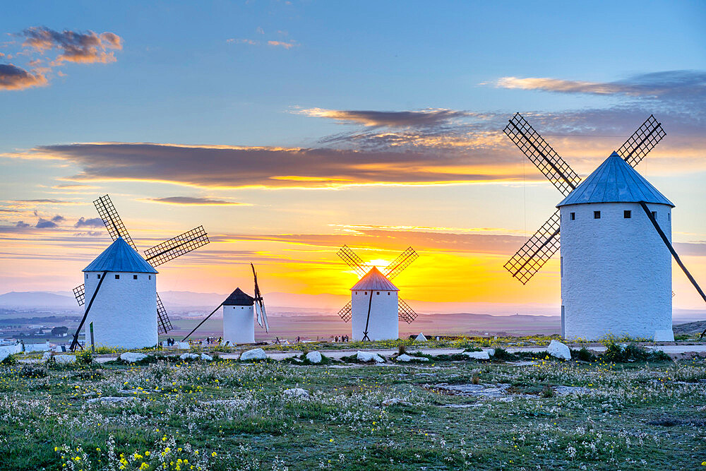 Windmills, Campo de Criptana, Ciudad Real, Castile-La Mancha, Spain, Europe