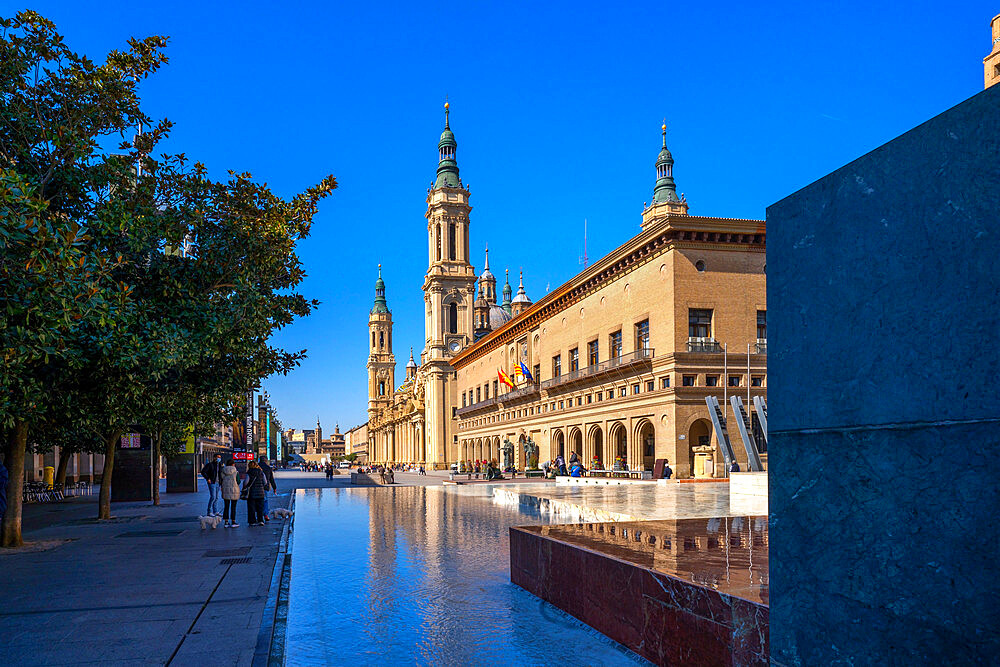 Plaza del Pilar, Zaragoza, Aragon, Spain, Europe