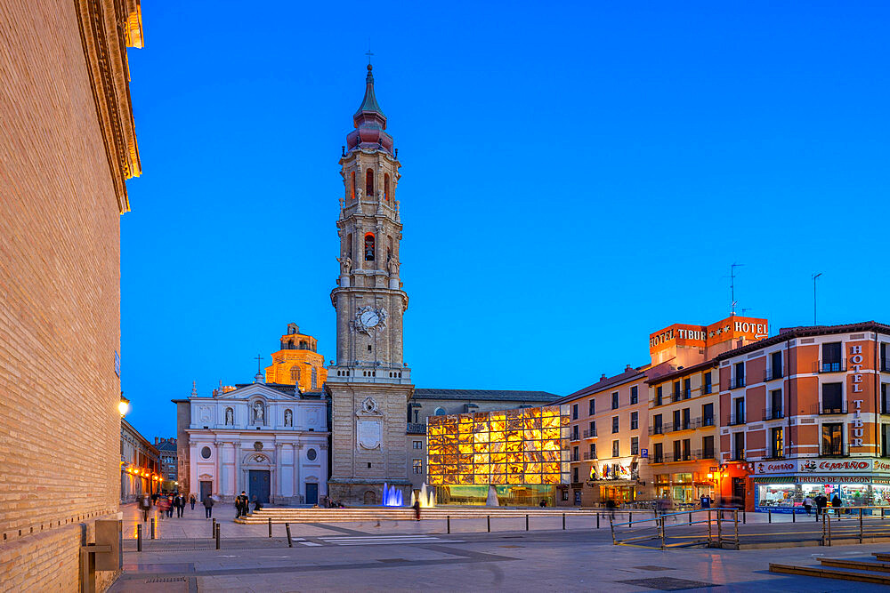 Plaza de la Seo, Zaragoza, Aragon, Spain, Europe