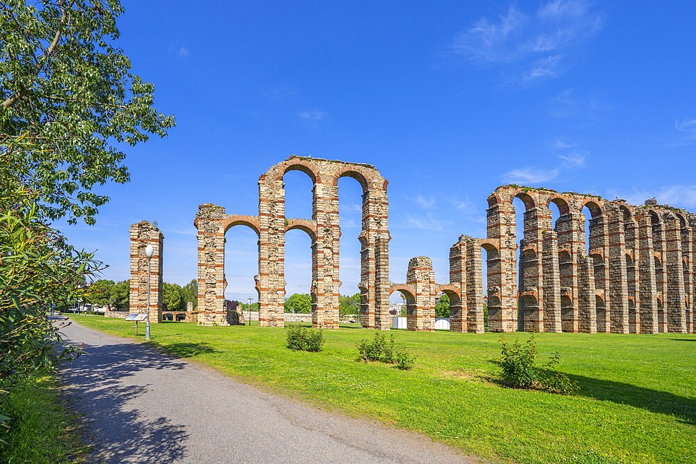 Acueducto De Los Milagros, Aqueduct of Miracles, Merida, Estremadura, Spain