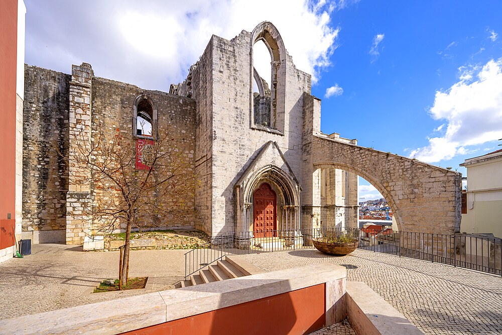 Carmo Church e convent ruins, Lisbon, Portugal