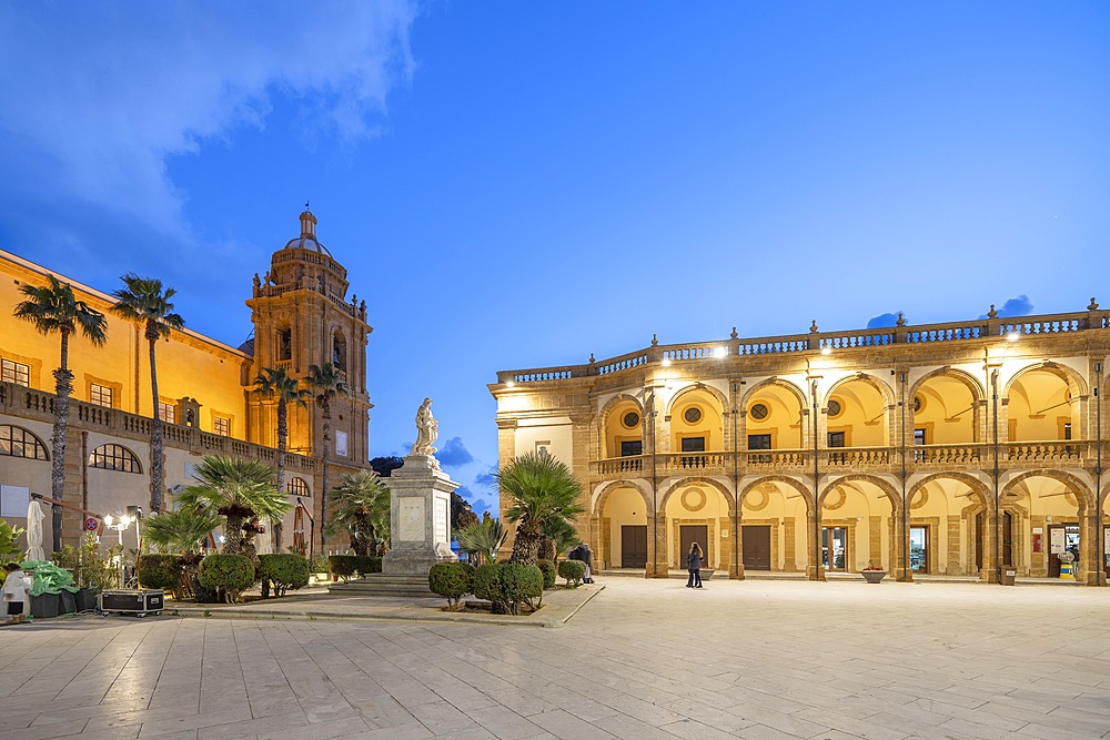 Piazza della Repubblica, Mazara del Vallo, Trapani, Sicily, Italy