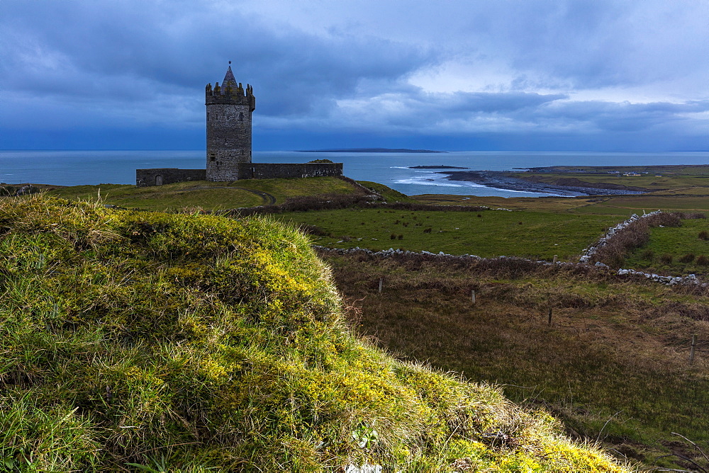 Doonagore Castle, Doolin, Cliffs Coastal Walk, County Clare, Munster, Republic of Ireland, Europe