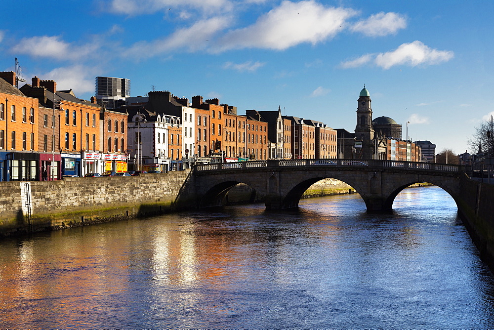 Liffey River, Dublin, Republic of Ireland, Europe