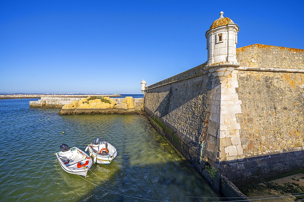 Forte da Ponta da Bandeira, Lagos. Algarve, Portugal