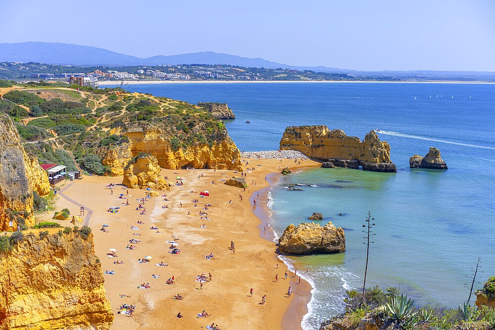 Praia de Dona Ana, Lagos. Algarve, Portugal