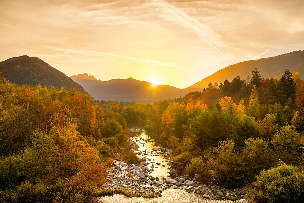 Melezzo river, Among the landscapes of Carlo Fornara, path., Prestinone, Valle Vigezzo, VAl d'Ossola, Verbania, Piedmont, Italy