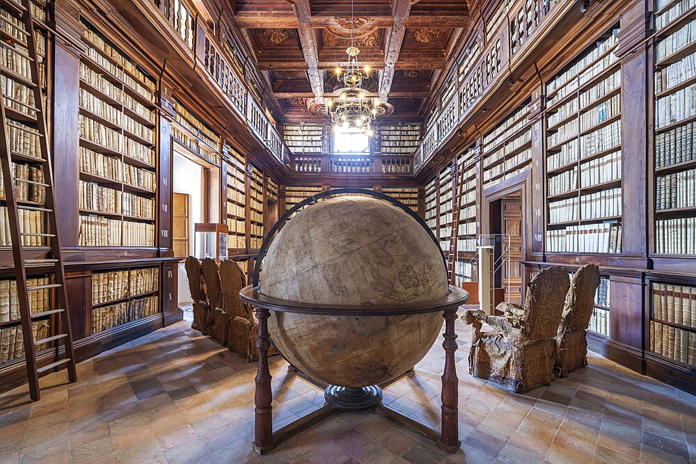 Globe Room, Palazzo dei Priori, Fermo, Ascoli Piceno, Marche, Italy