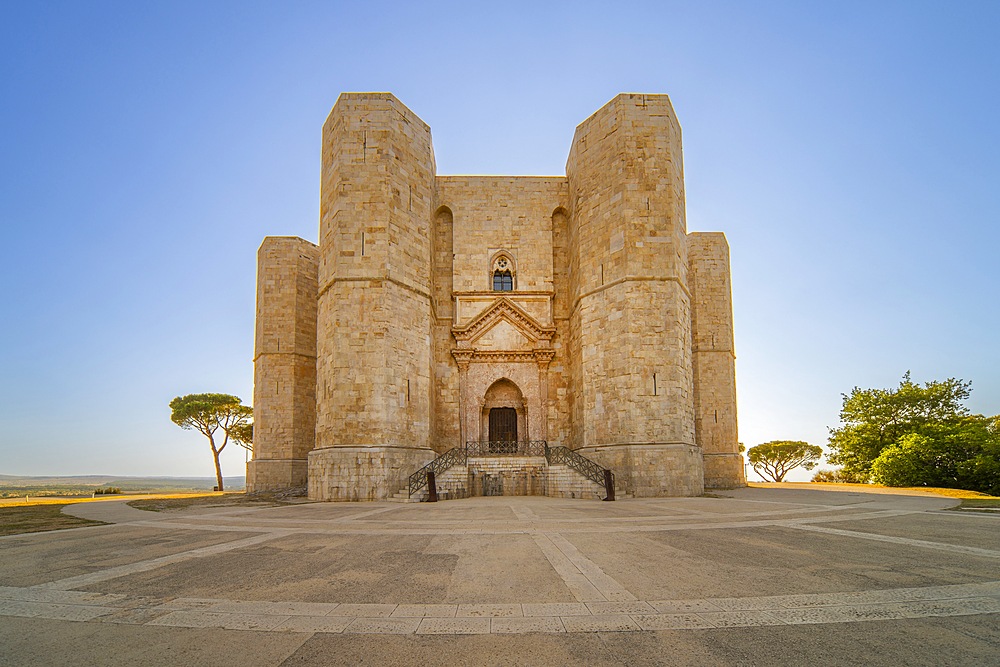 Fortress of Frederick II of Swabia, Castel del Monte, Andria, Western Murge, Barletta, Apulia, Italy, Europe