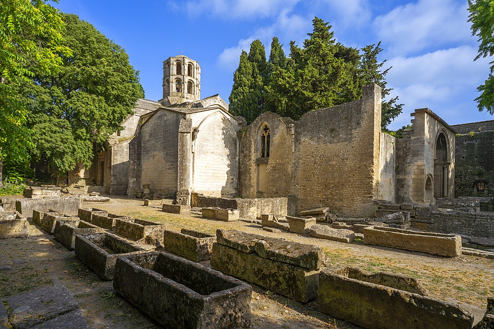 Church of St-Honorat, Avenue of the Sarcophagi, Alyscamps, Arles, Provence-Alpes-Côte d'Azur, Bouches-du-Rhône, Arles-Crau-Camargue-Montagnette, Camargue, France