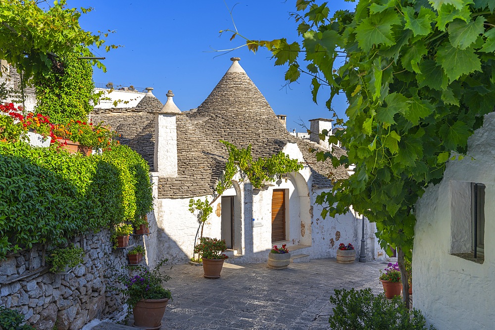 Rione Monti, Alberobello, Bari, Apulia, Italy