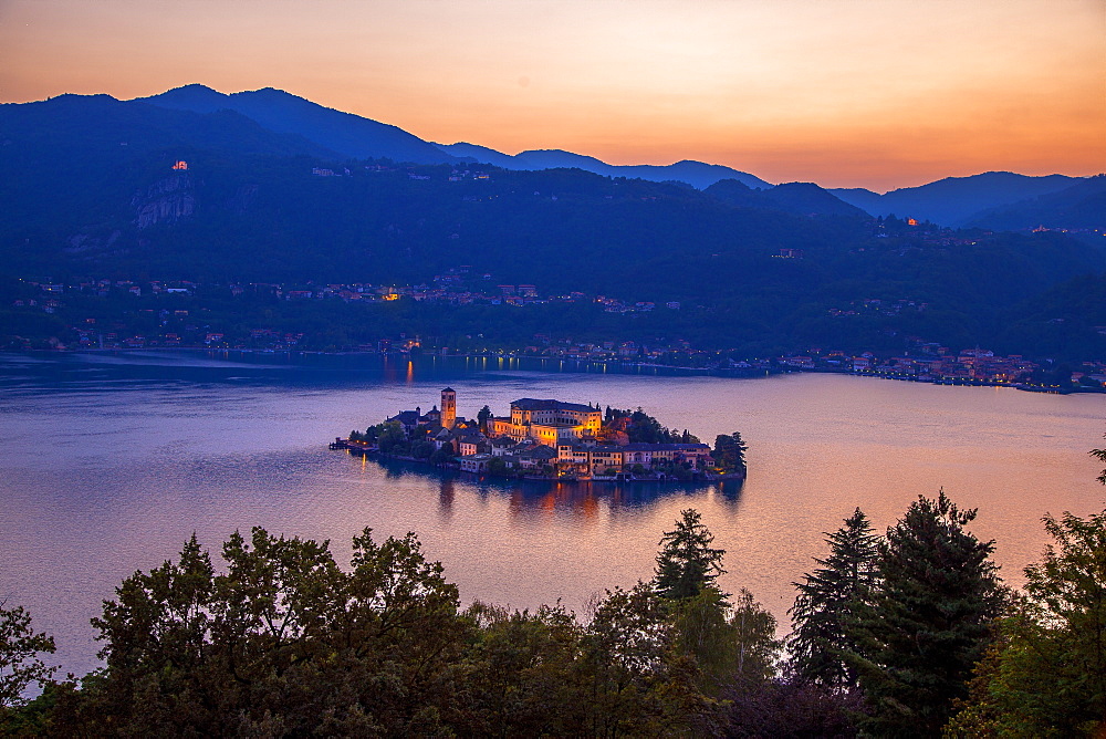 Isle of San Giulio, Orta San Giulio, Piemonte (Piedmont), Italy, Europe