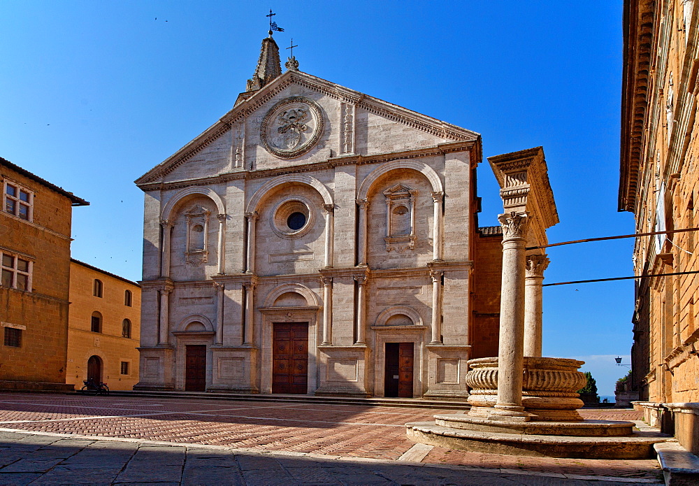 Pienza Cathedral, UNESCO World Heritage Site, Pienza, Tuscany, Italy, Europe