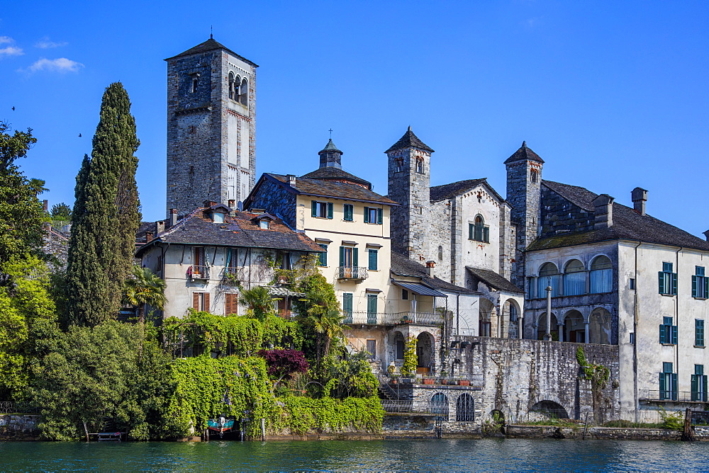 Basilica of San Giulio, Isle of San Giulio, Orta San Giulio, Piemonte (Piedmont), Italy, Europe