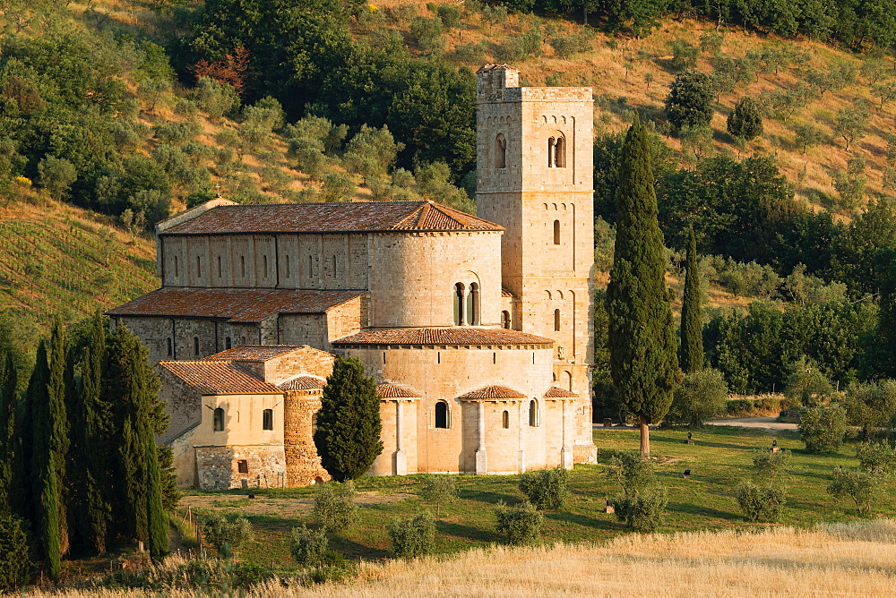 The Abbey of Sant'Antimo, Sant'Antimo, Tuscany, Italy, Europe