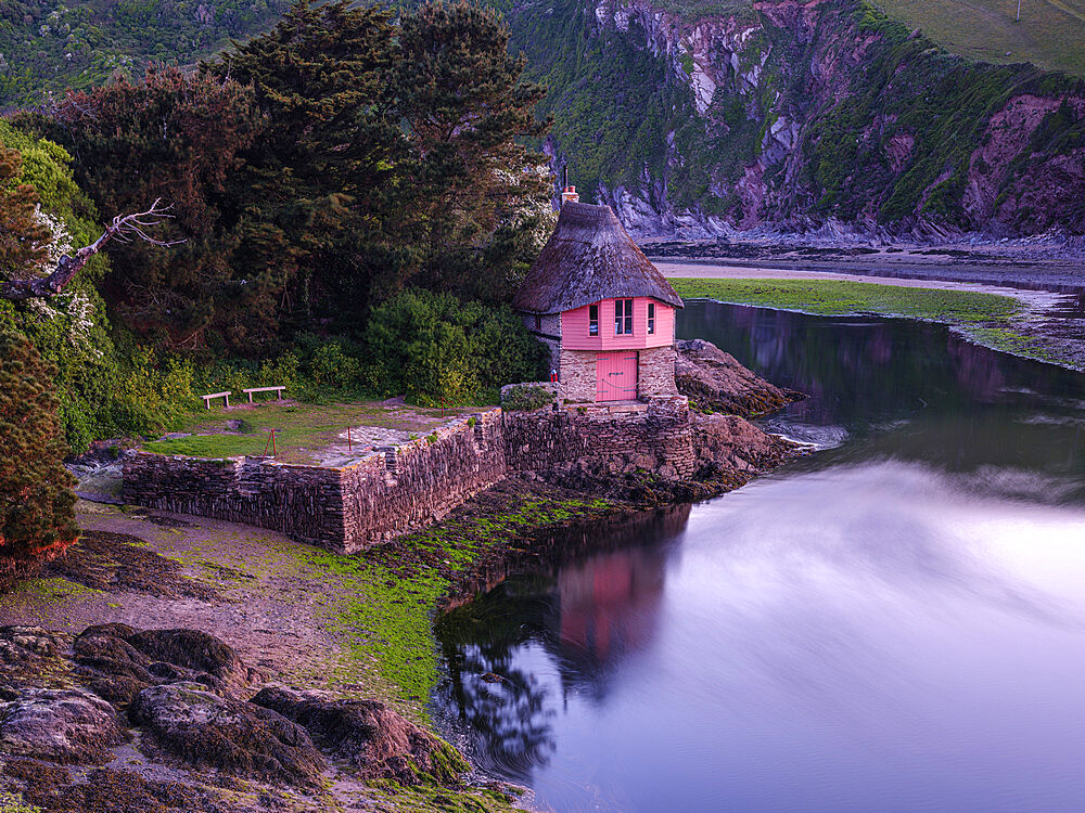 Iconic thatched boat house at Bantham, near Kingsbridge, Devon, England, United Kingdom, Europe