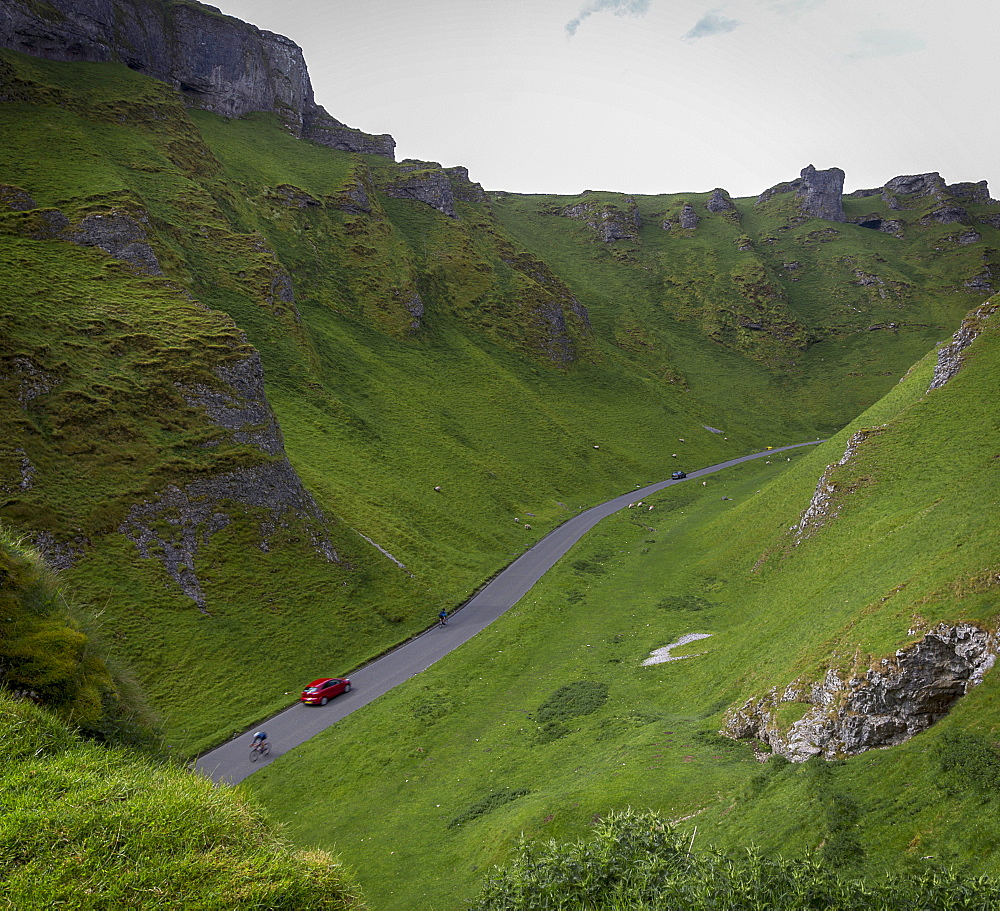 Looking down through Winatts Pass, Peak District, Derbyshire, England, United Kingdom, Europe