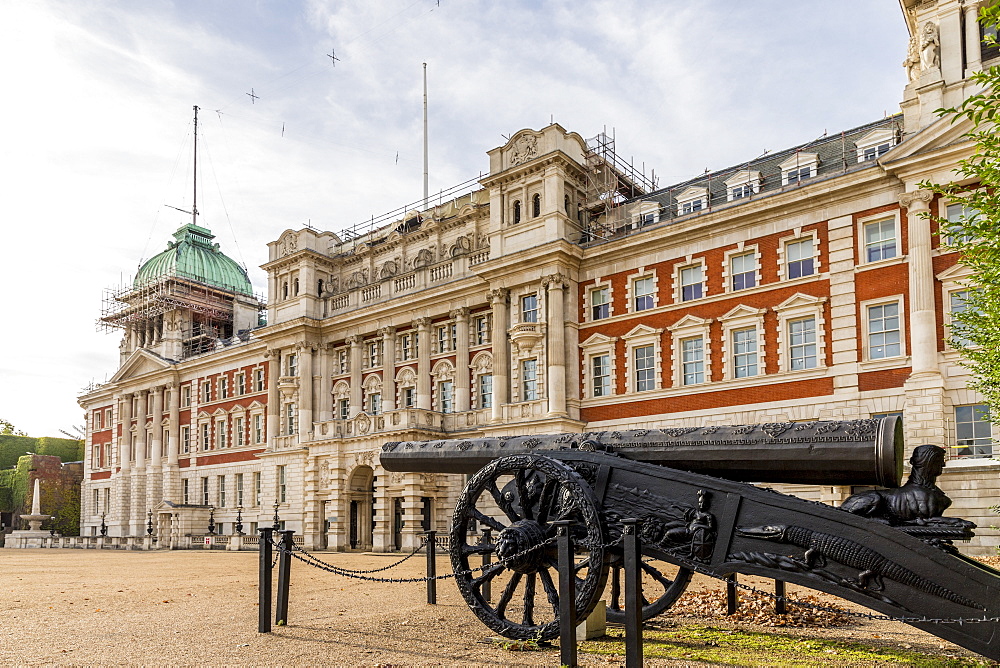 The Turkish gun on Horse Guards Parade ground, London, England, United Kingdom, Europe