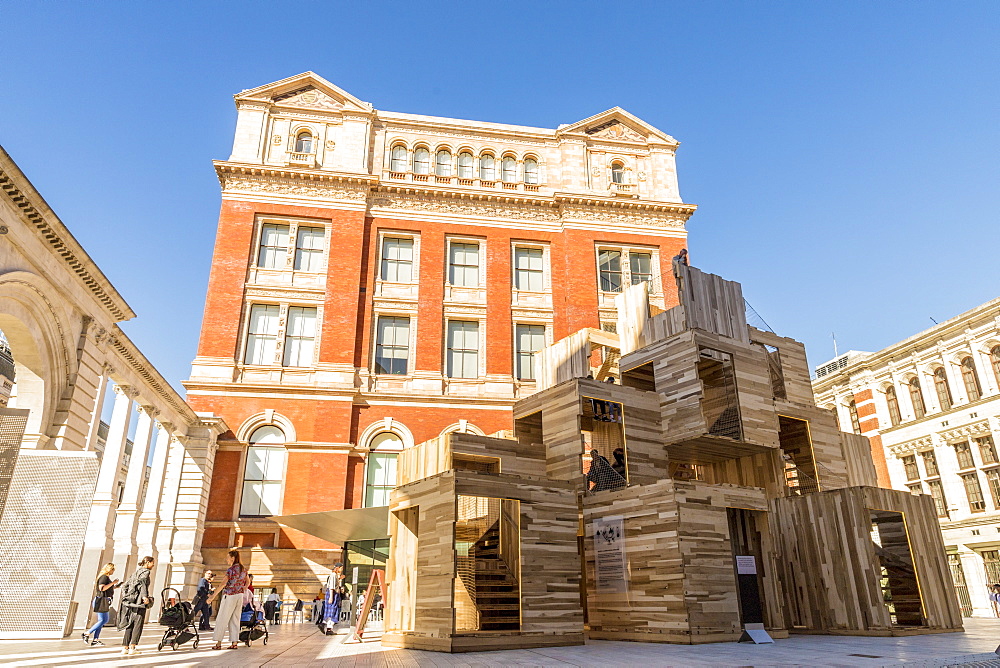 The Sackler Courtyard at the V and A (Victoria and Albert) Museum, South Kensington, London, England, United Kingdom, Europe