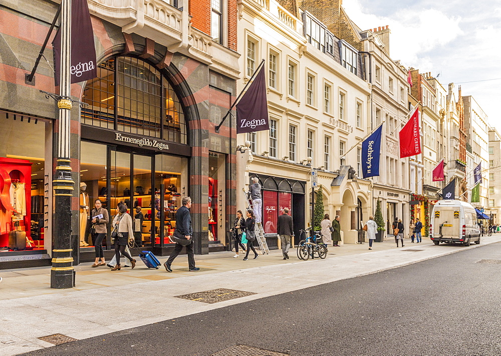 New Bond Street in Mayfair, with its elegant stores and luxury brands, London, England, United Kingdom, Europe