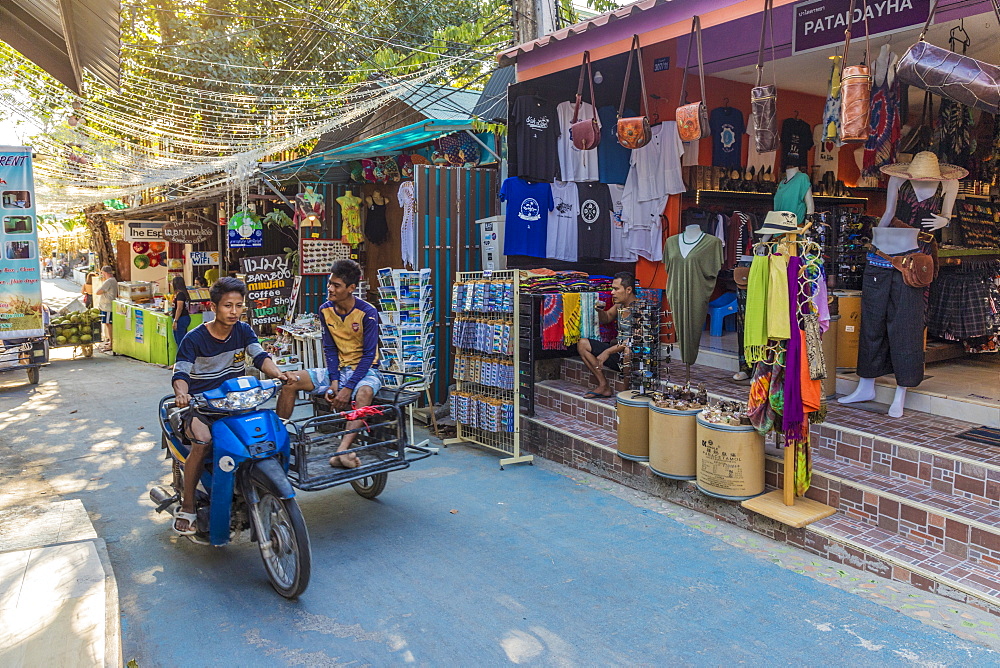 A street scene in Ko Lipe, Tarutao National Marine Park, Thailand, Southeast Asia, Asia