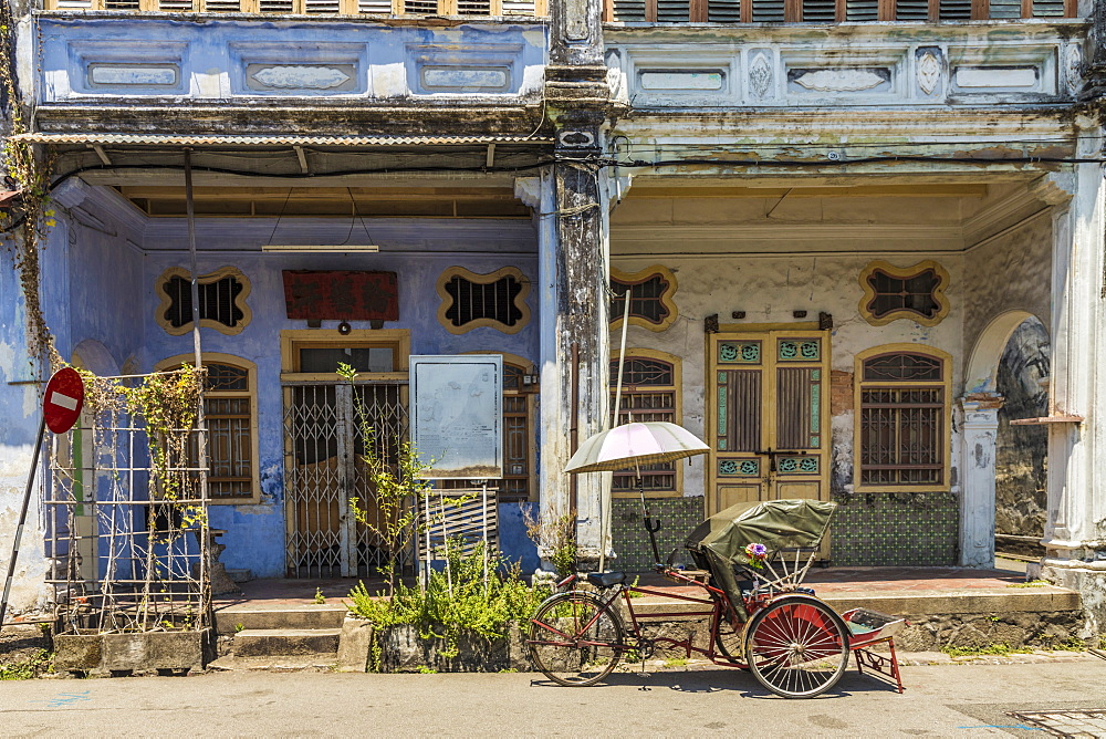 Local Chinese architecture in George Town, Penang Island, Malaysia, Southeast Asia, Asia