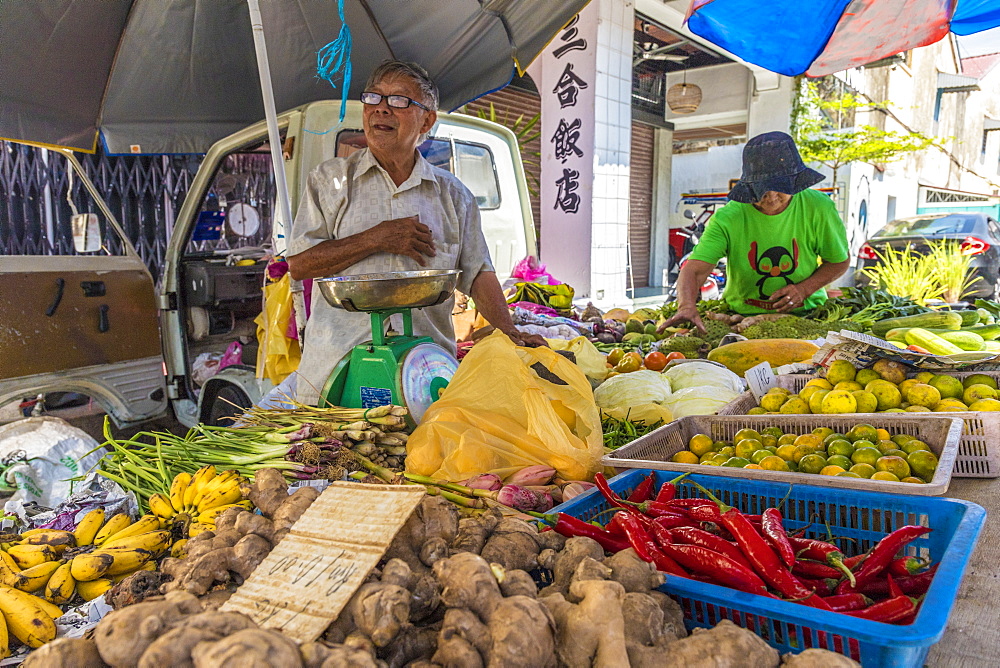 Fruit stall at Campbell Street Market in George Town, UNESCO World Heritage site, Penang Island, Malaysia, Southeast Asia, Asia