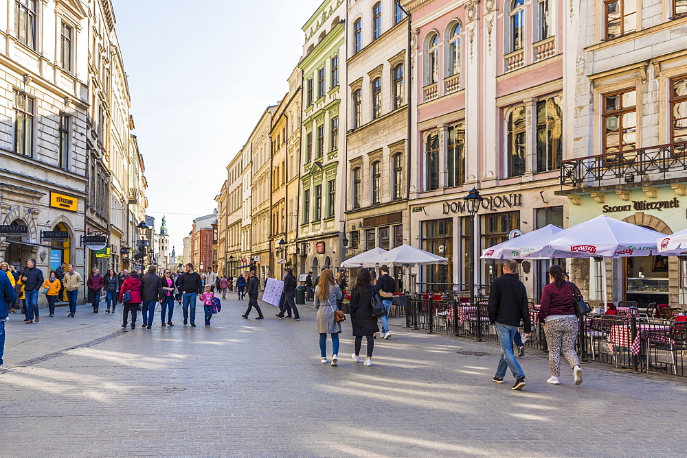 The main square, Rynek Glowny, in the medieval old town, UNESCO World Heritage Site, Krakow, Poland, Europe