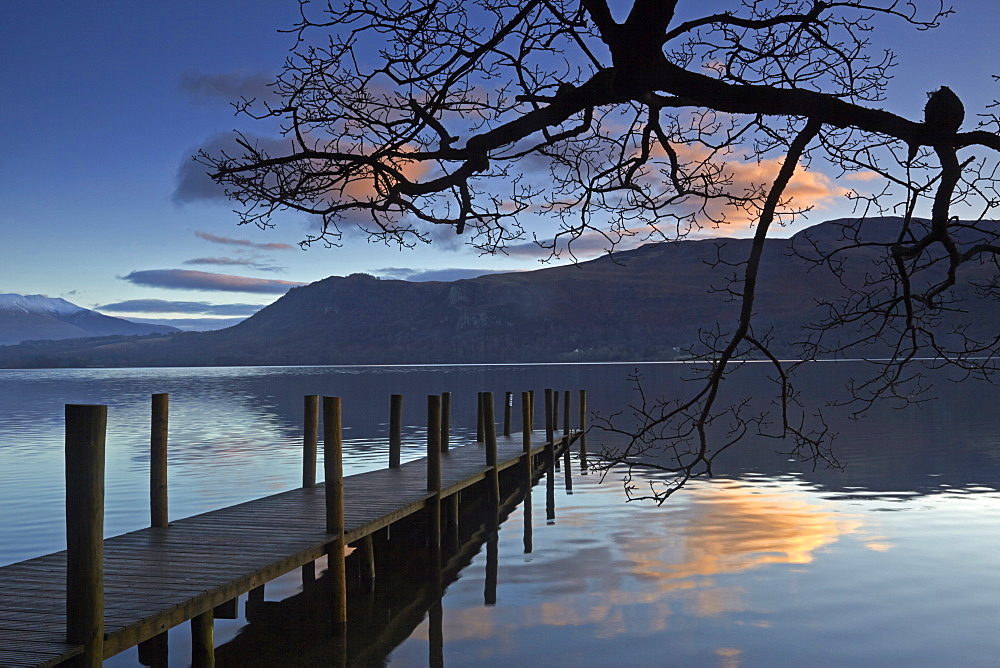 Sunrise at Low Brandelhow jetty on Derwentwater in the Lake District National Park, UNESCO World Heritage Site, Cumbria, England, United Kingdom, Europe