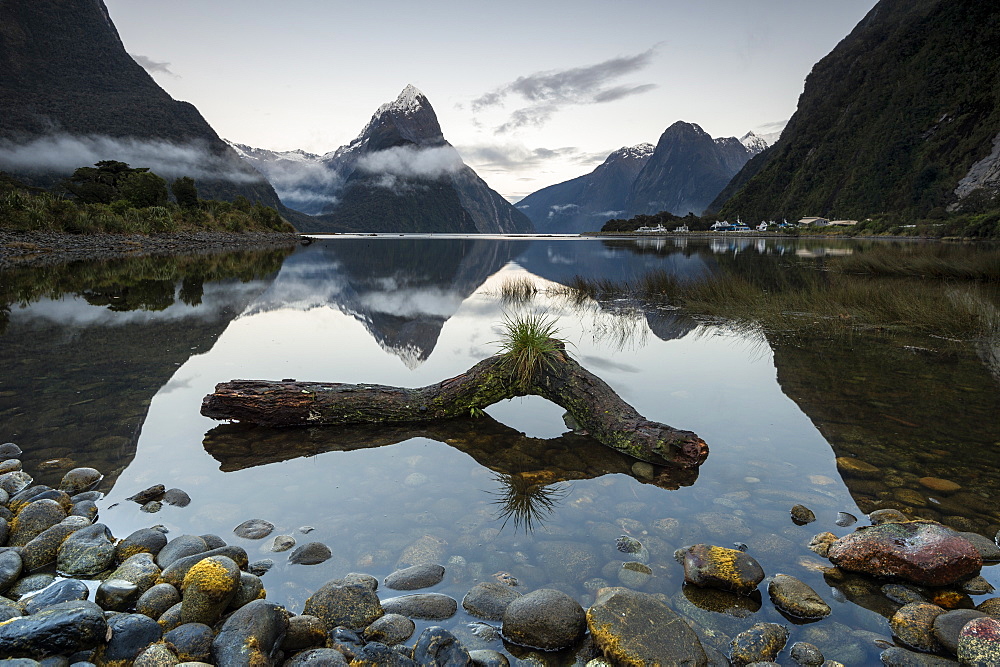 Mitre Peak, Milford Sound, Fiordland National Park, UNESCO World Heritage Site, South Island, New Zealand, Pacific