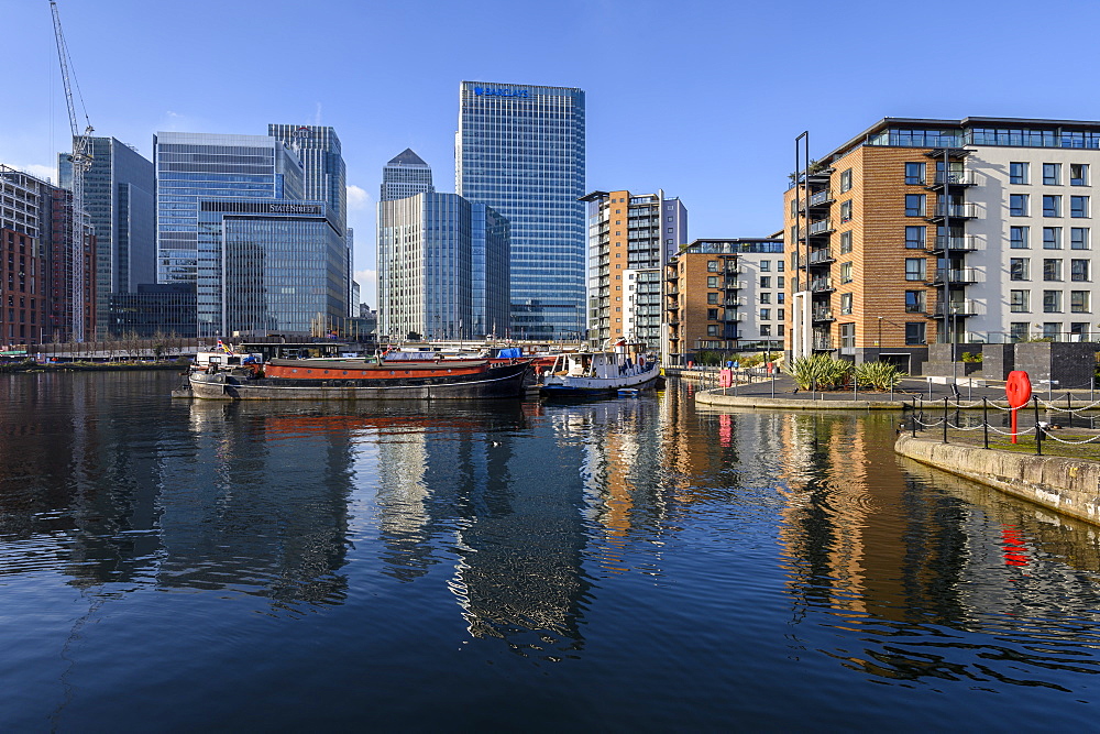 Reflections of Canary Wharf and Docklands, London, England, United Kingdom, Europe