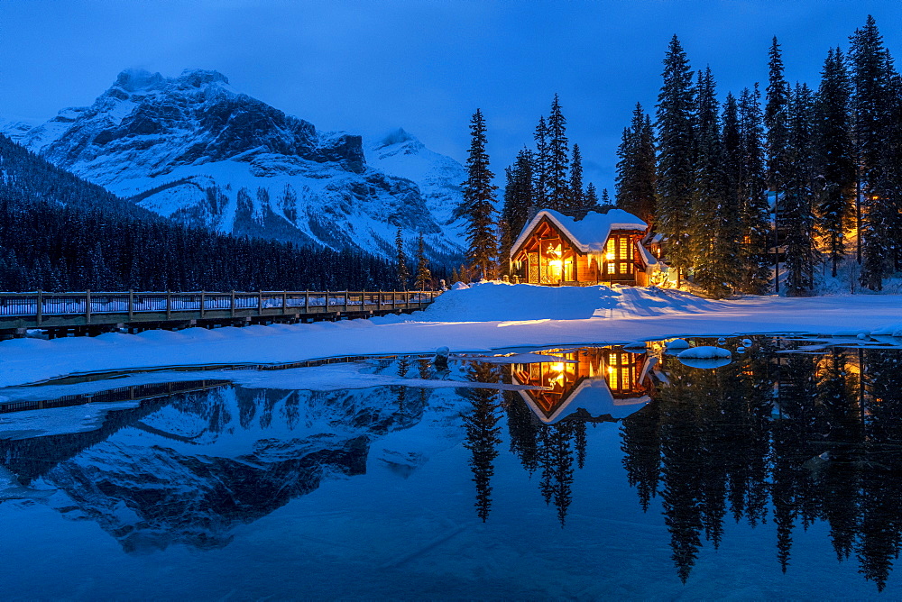 Cilantro on the Lake at Emerald Lake in winter, Emerald Lake, Yoho National Park, UNESCO World Heritage Site, British Columbia, Canadian Rockies, Canada, North America