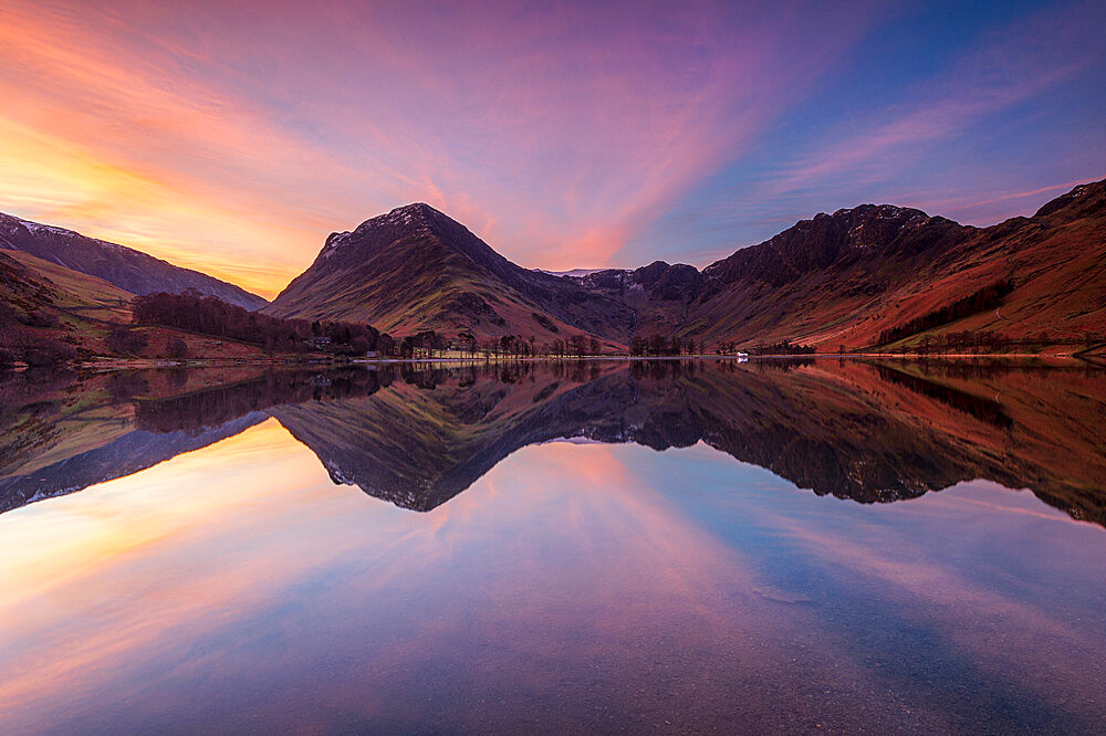 Buttermere with amazing sunrise, Lake District National Park, UNESCO World Heritage Site, Cumbria, England, United Kingdom, Europe