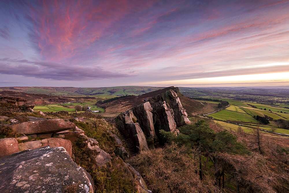 Hen Cloud at The Roaches with amazing sky, The Roaches, Peak District, Staffordshire, England, United Kingdom, Europe