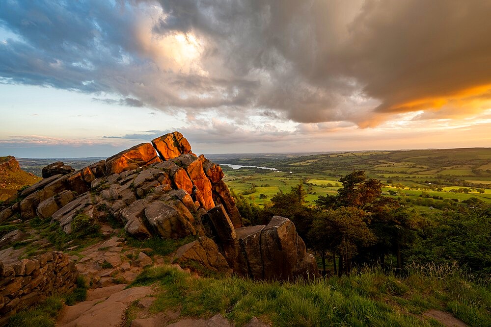 View of the The Roaches rock formation and Tittesworth reservoir in late summer, Staffordshire, England, United Kingdom, Europe