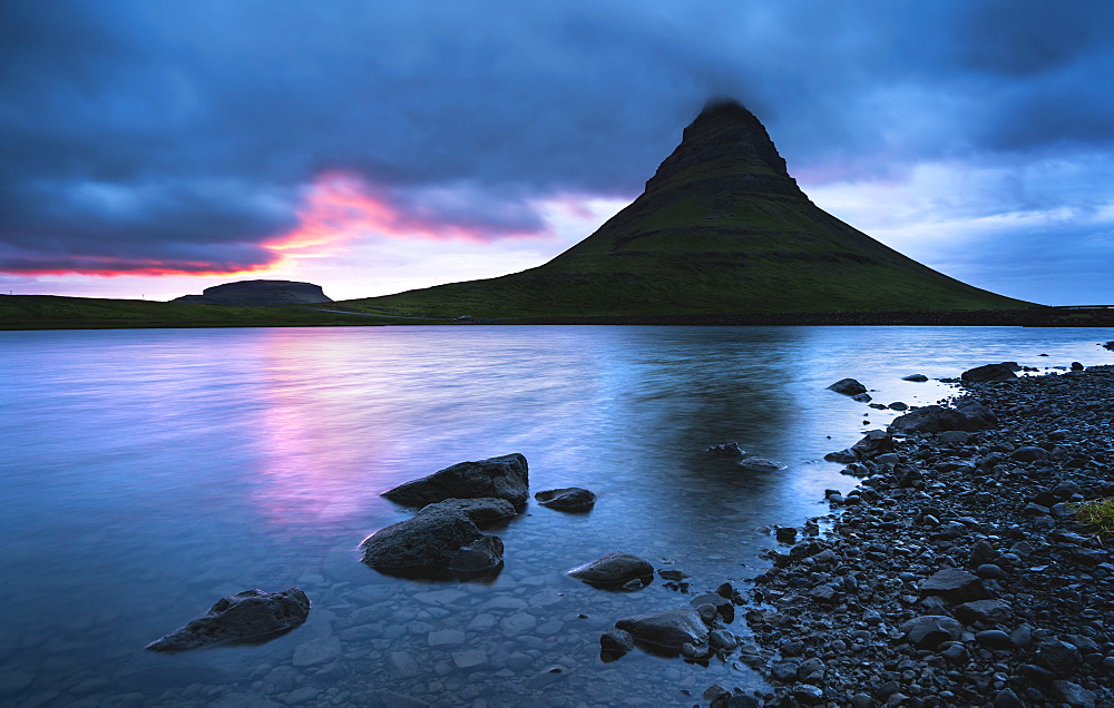 Kirkjufell (Church Mountain) at sunset, Snaefellsnes peninsula, Western Region (Vesturland), Iceland, Polar Regions