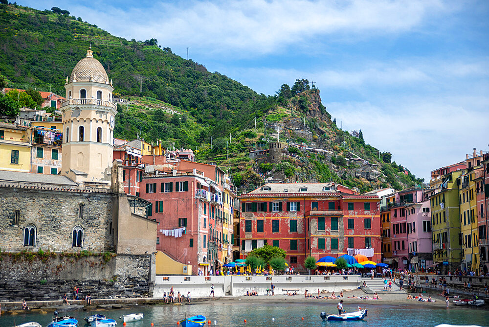 Vernazza, Cinque Terre, UNESCO World Heritage Site, Liguria, Italy, Europe