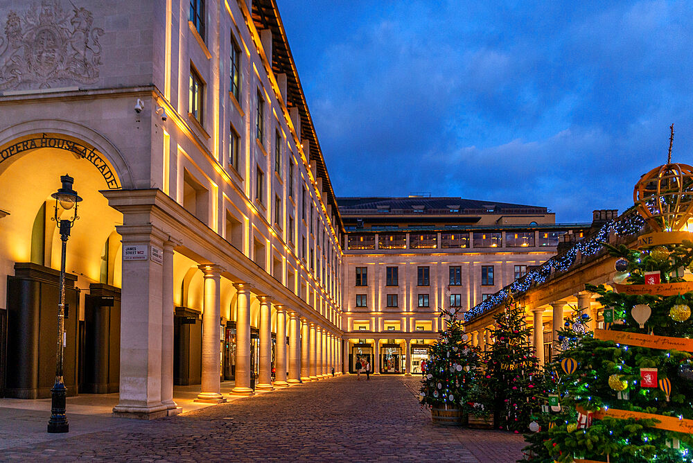 Covent Garden at dusk, London, England, United Kingdom, Europe