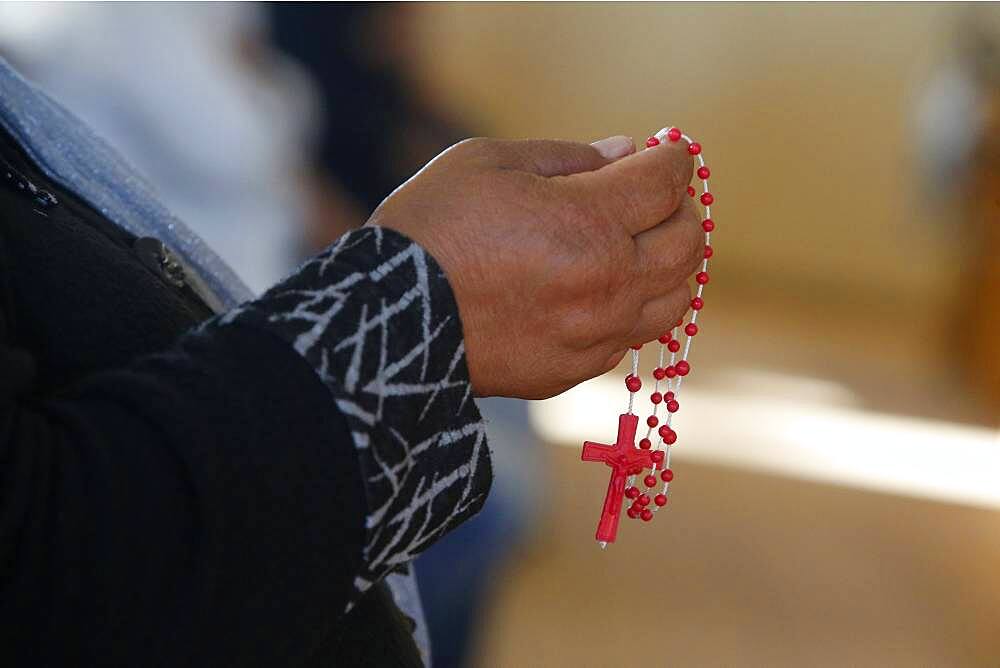 Mass in Saint Thomas's Chaldean church, Sarcelles.