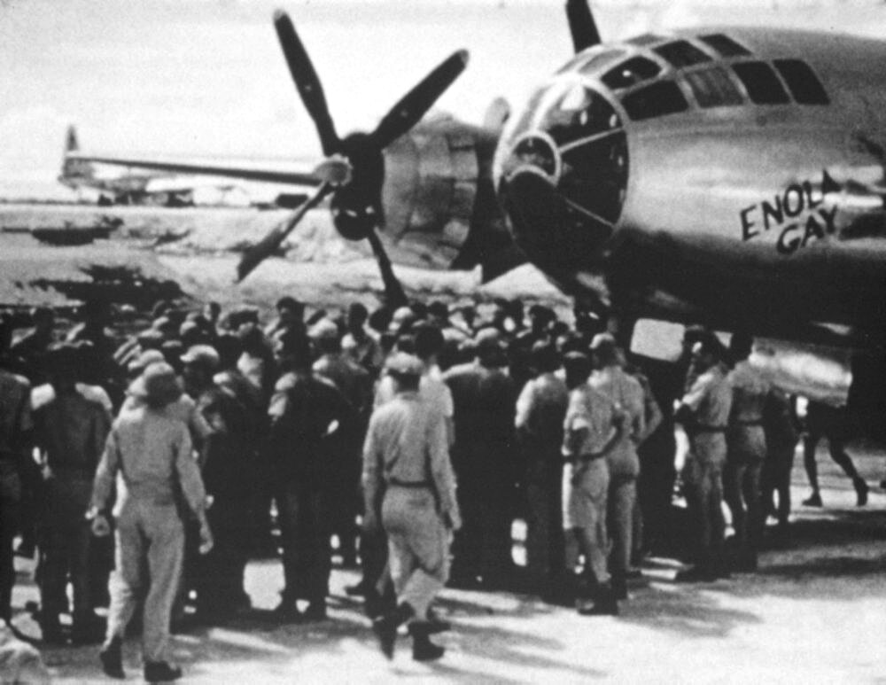 WWII, Enola Gay, Hiroshima Bomb Mission, 1945