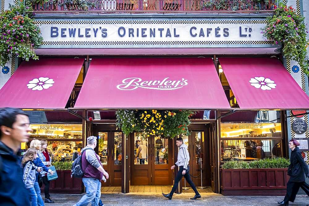 Bewley's Cafe Theatre, in Grafton Street, Dublind, Ireland