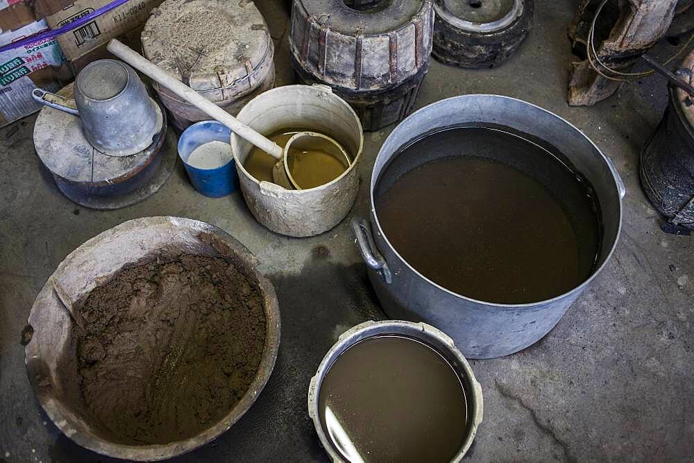 water and mud, are essential to prepare the design of Moulds to do a iron teapot or tetsubin, nanbu tekki, Workshop of Koizumi family,craftsmen since 1659, Morioka, Iwate Prefecture, Japan