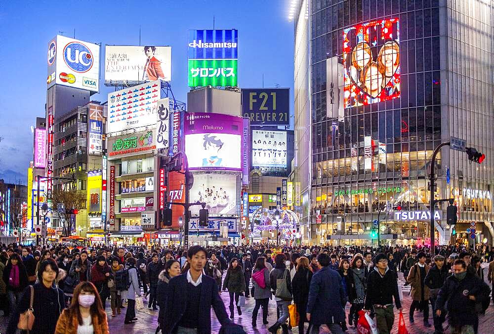 Scramble Kousaten crossing in Hachiko square, Shibuya, Tokyo, Japan