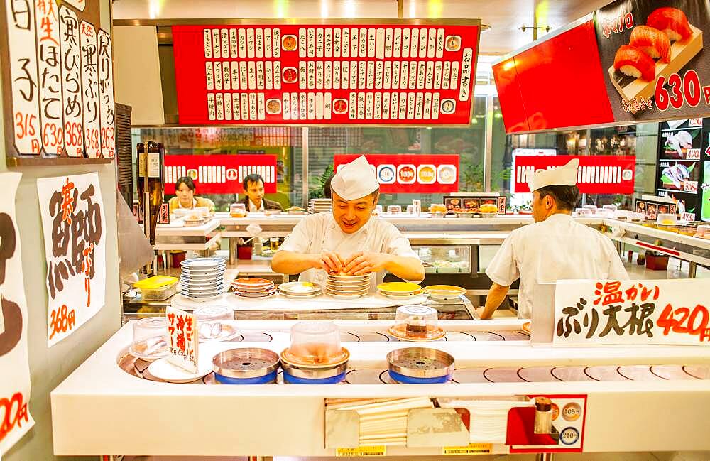 Sushi restaurant, Shinjuku,Tokyo, Japan