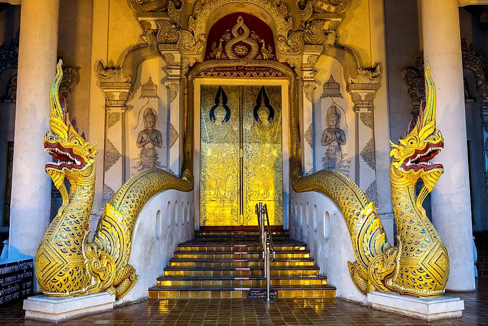 Main door of Wat Chedi Luang temple, Chiang Mai, Thailand