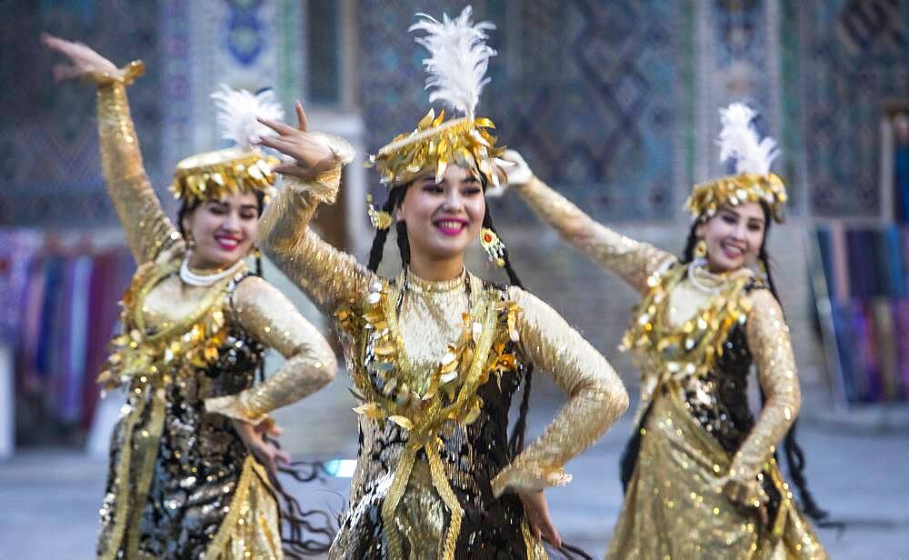 Traditional dance, folklore, Samarkand, Uzbekistan