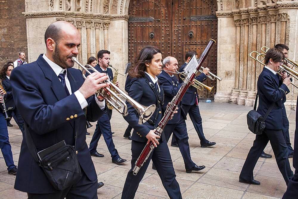 Flower offering,Music tribute to `Virgen de los desamparados´ Fallas festival,San Vicente Martir Street,Valencia,Spain