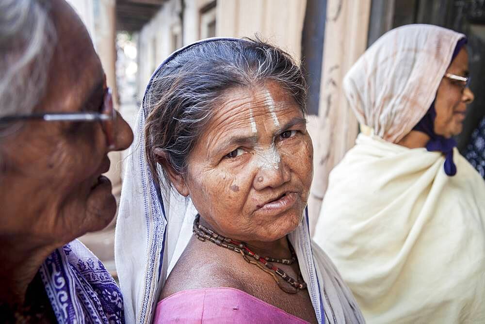 Widows begging, Vrindavan, Mathura district, India