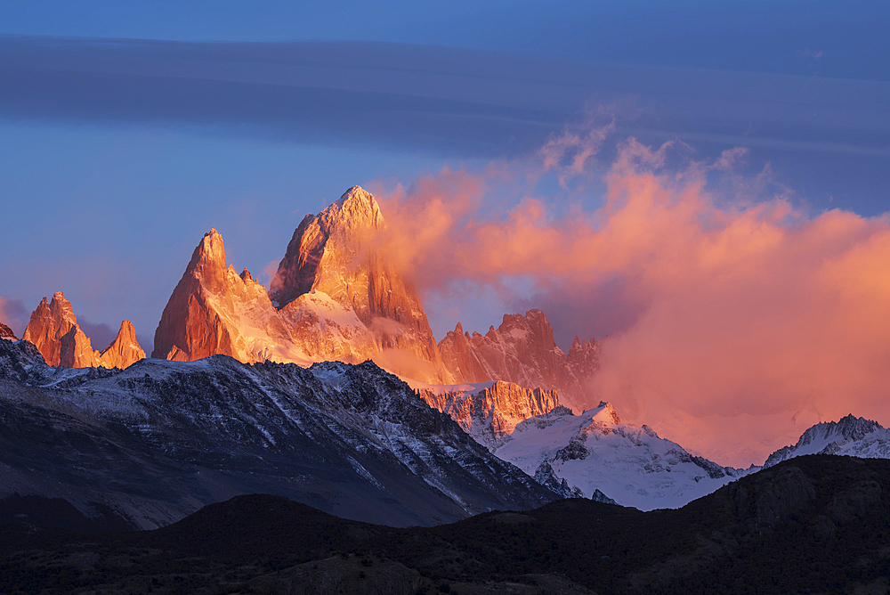 Mount Fitzroy and Cerro Poincenot at sunrise from Mirador Condores in Parque Nacional Los Glaciares near El ChaltÈn, Patagonia, Argentina.